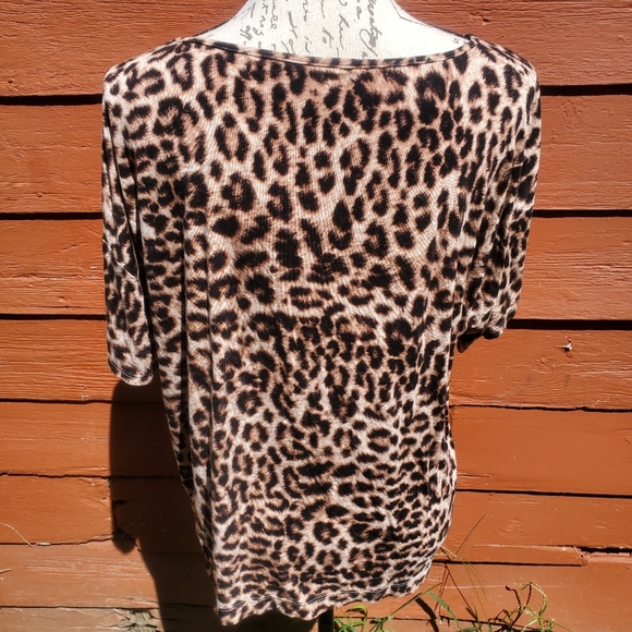 Soma Soft Lux Leopard Print Top Women's Size Medium EUC - Picture 3 of 4